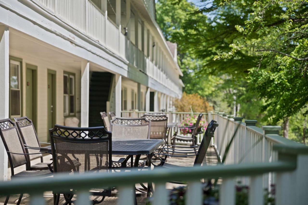 Seven Hills Inn Ленъкс Екстериор снимка